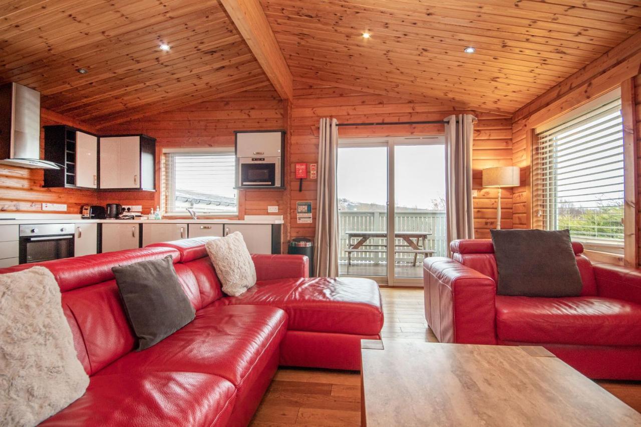 Aviemore Lodges Bagian luar foto