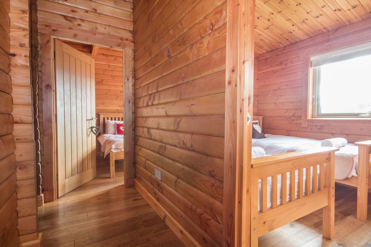 Aviemore Lodges Bagian luar foto